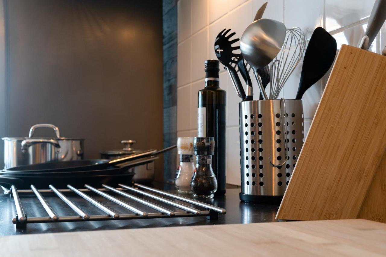 City Apartment 3 Bedroom, Kitchen, Wifi, Workspace, Coffee, Central Hasselt Luaran gambar