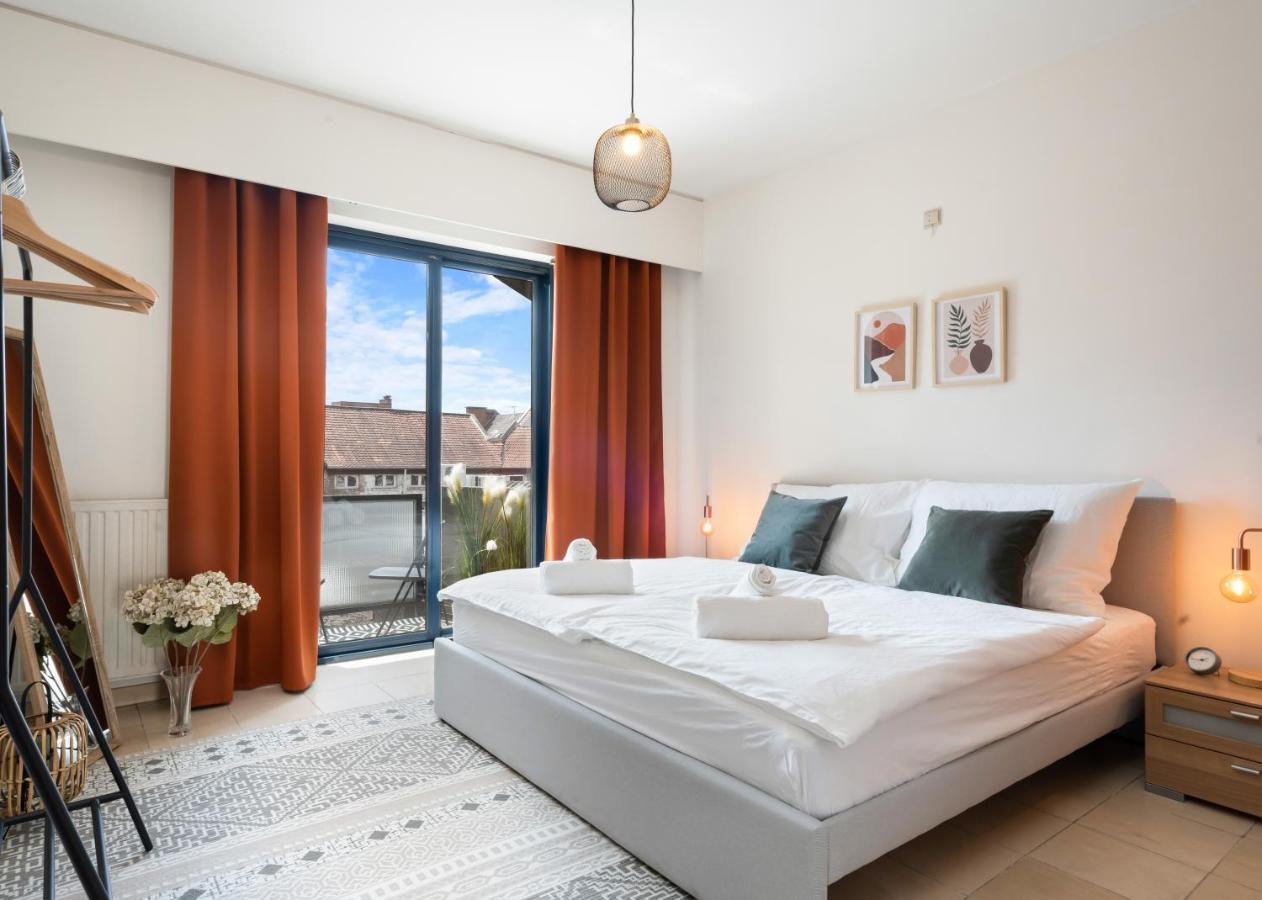 City Apartment 3 Bedroom, Kitchen, Wifi, Workspace, Coffee, Central Hasselt Luaran gambar