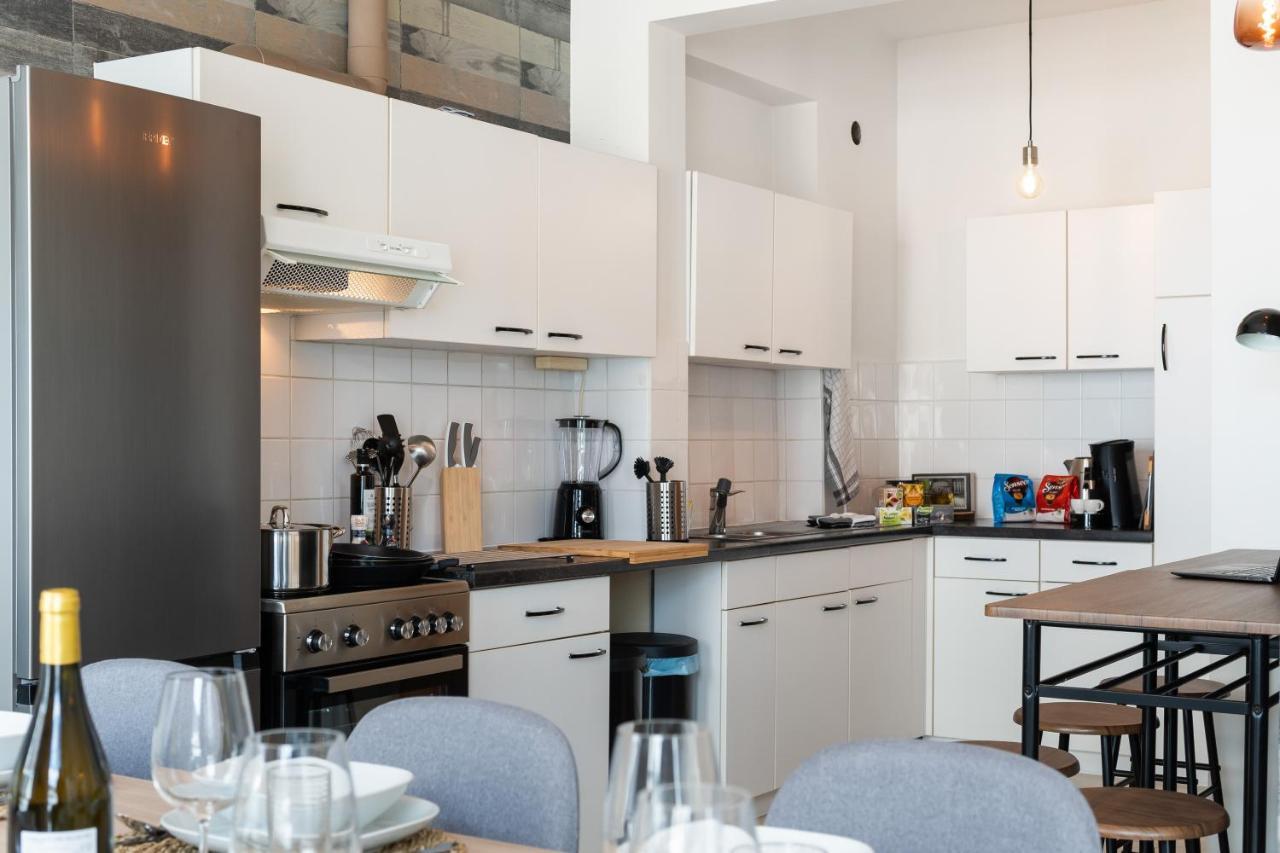 City Apartment 3 Bedroom, Kitchen, Wifi, Workspace, Coffee, Central Hasselt Luaran gambar