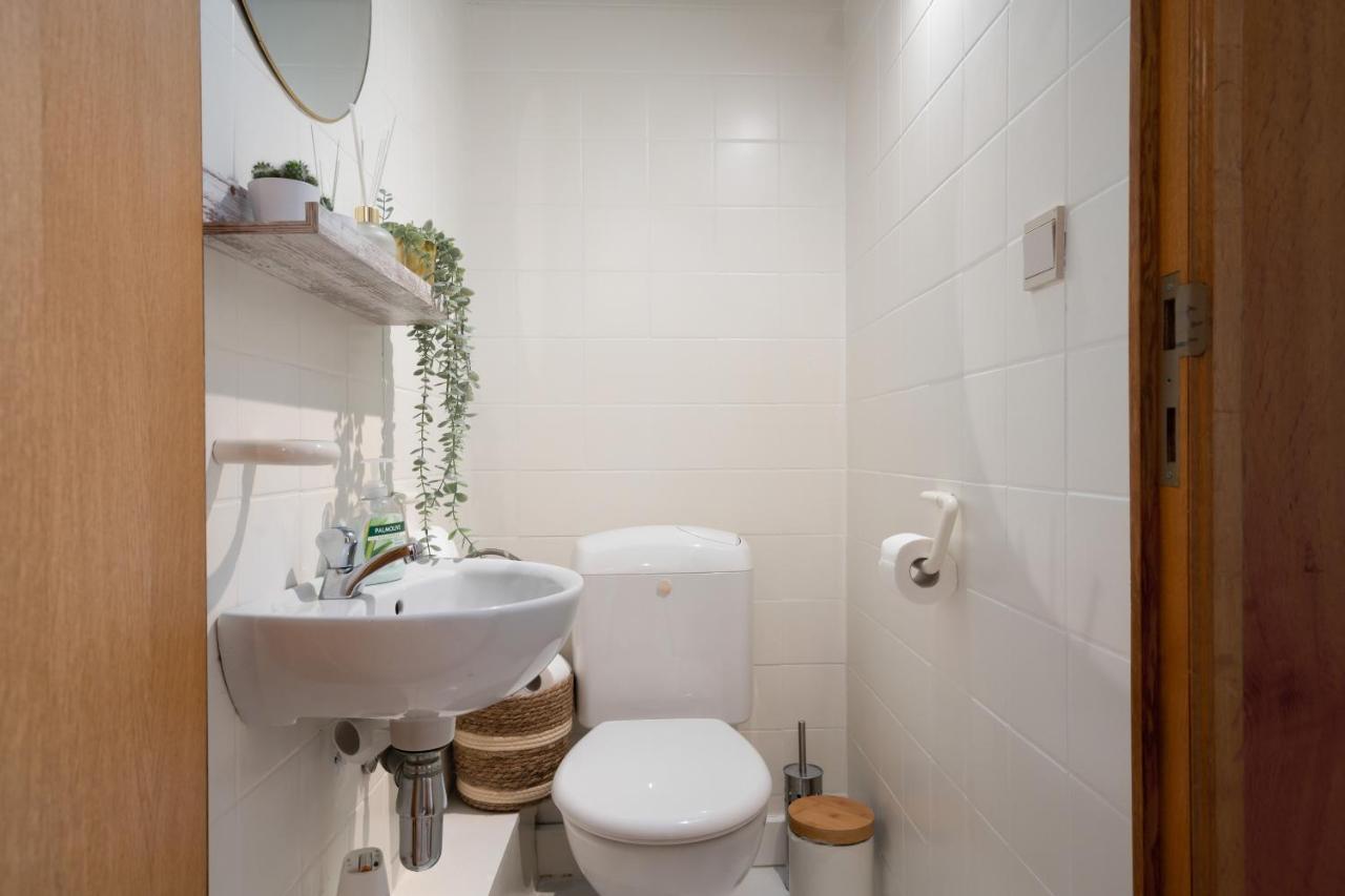 City Apartment 3 Bedroom, Kitchen, Wifi, Workspace, Coffee, Central Hasselt Luaran gambar
