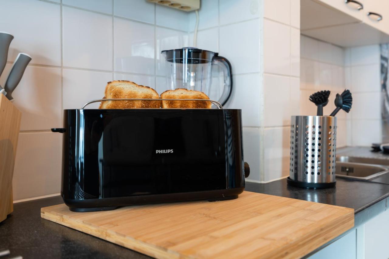 City Apartment 3 Bedroom, Kitchen, Wifi, Workspace, Coffee, Central Hasselt Luaran gambar